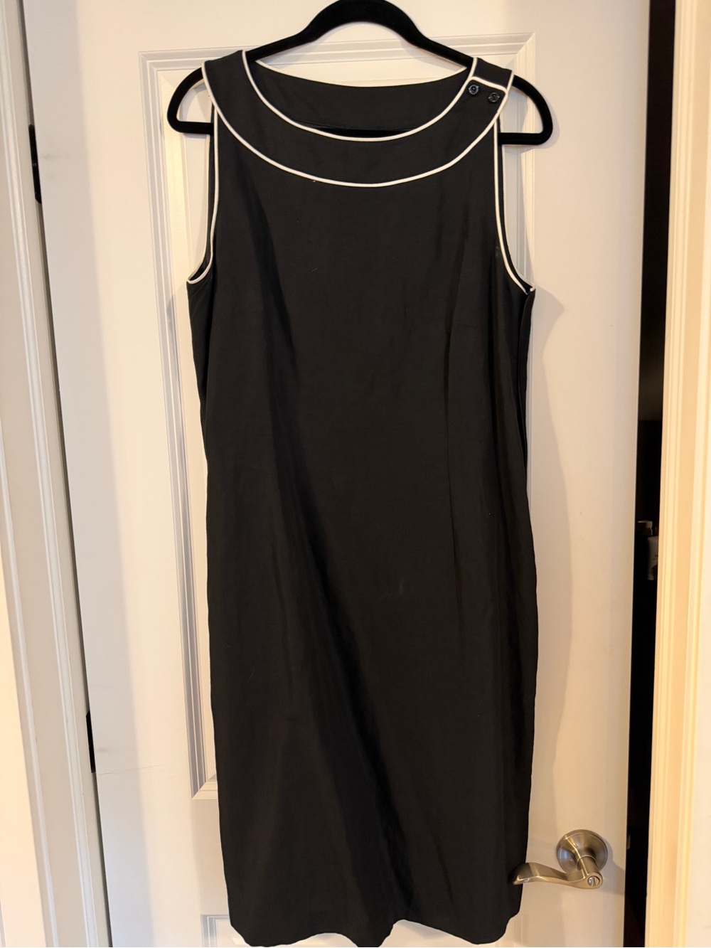 LOFT Black Sleeveless Linen Blend Shift Dress with White Piping